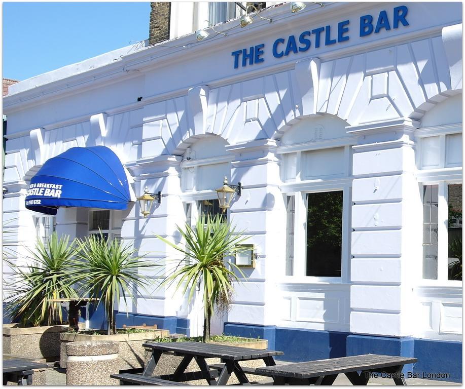 The Castle Bar Panzió London Kültér fotó